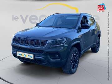 1.3 Turbo T4 240ch PHEV 4xe Trailhawk AT6 eAWD