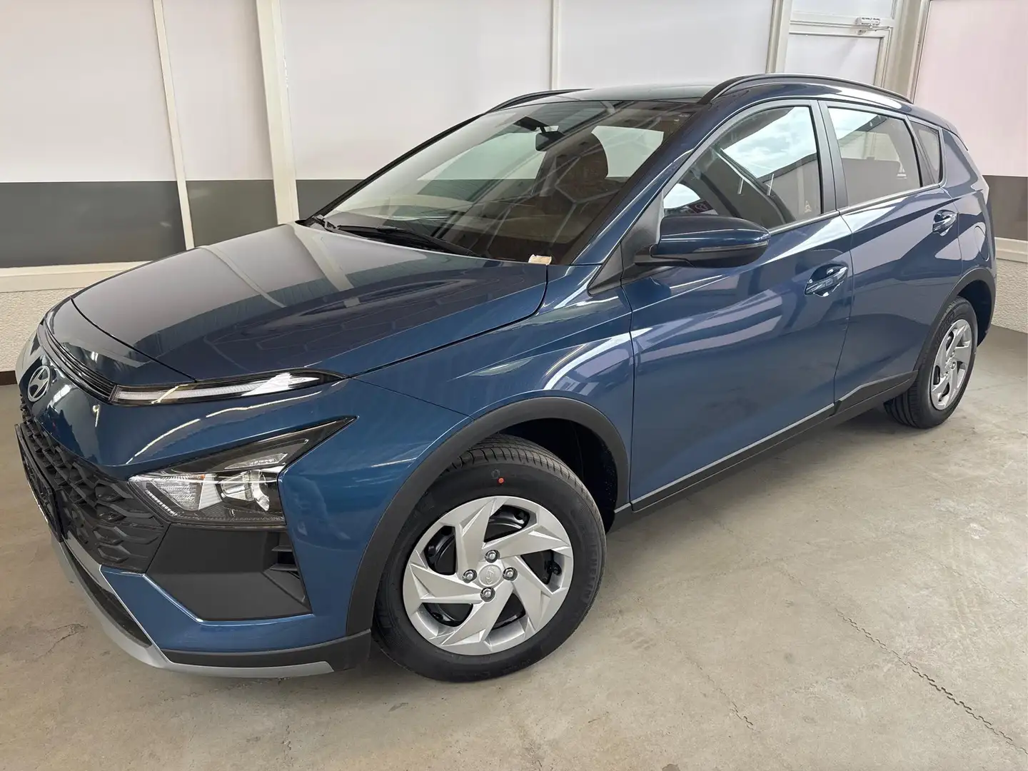 Hyundai BAYON LIFE FL NAVI RFK PDC 1.2 MPI 57,9kW/79PS EURO6 ... Blau - 1