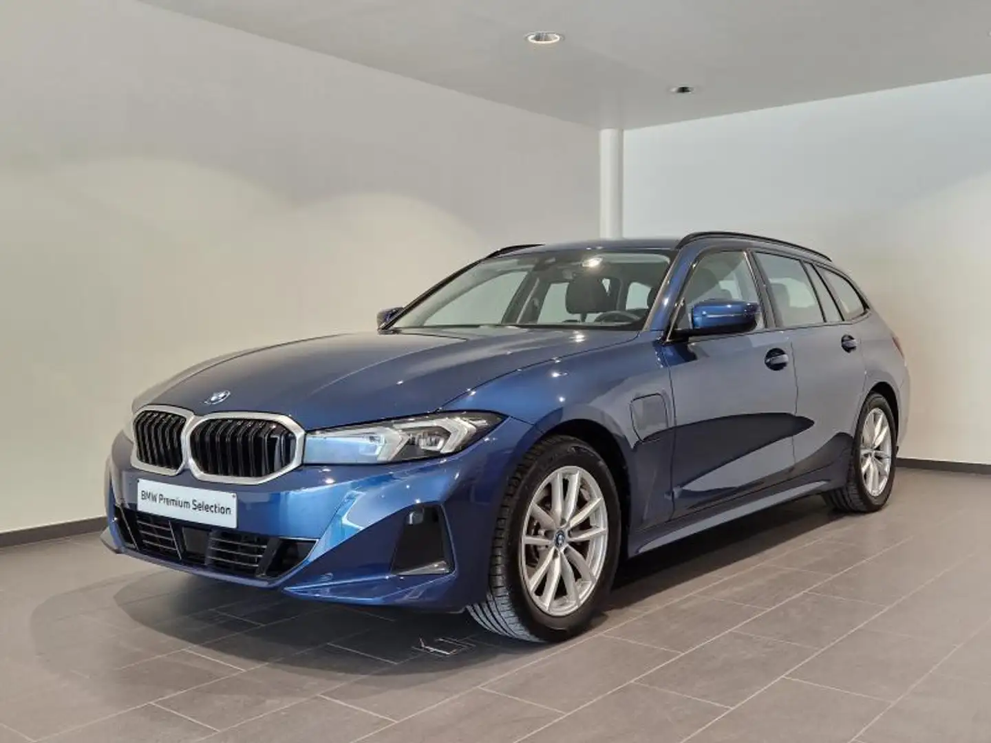 BMW 320 Touring Bleu - 1