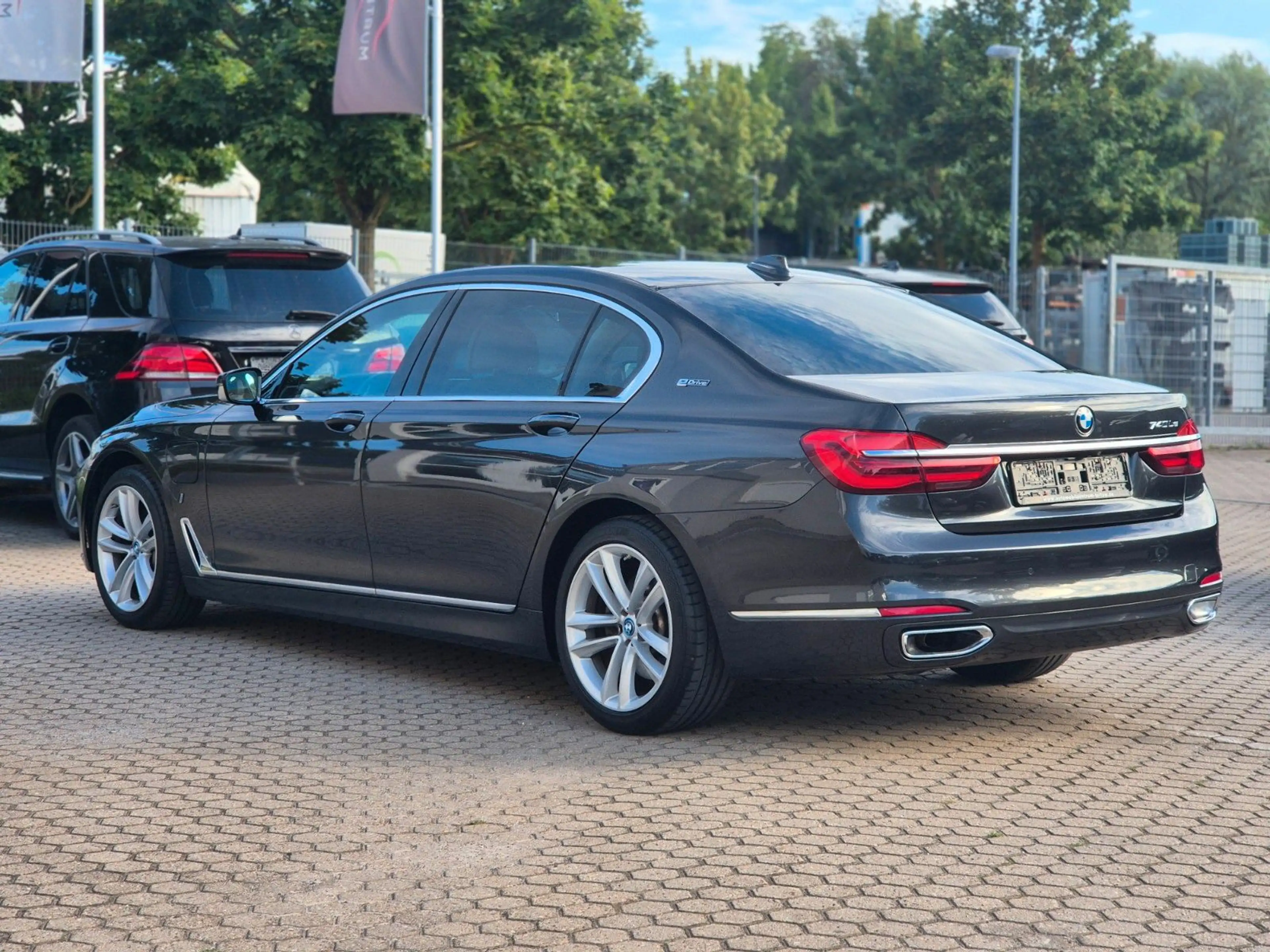 BMW 740 Le iPerformance Display Key/ Massage/ 4-Zonen — photo 5