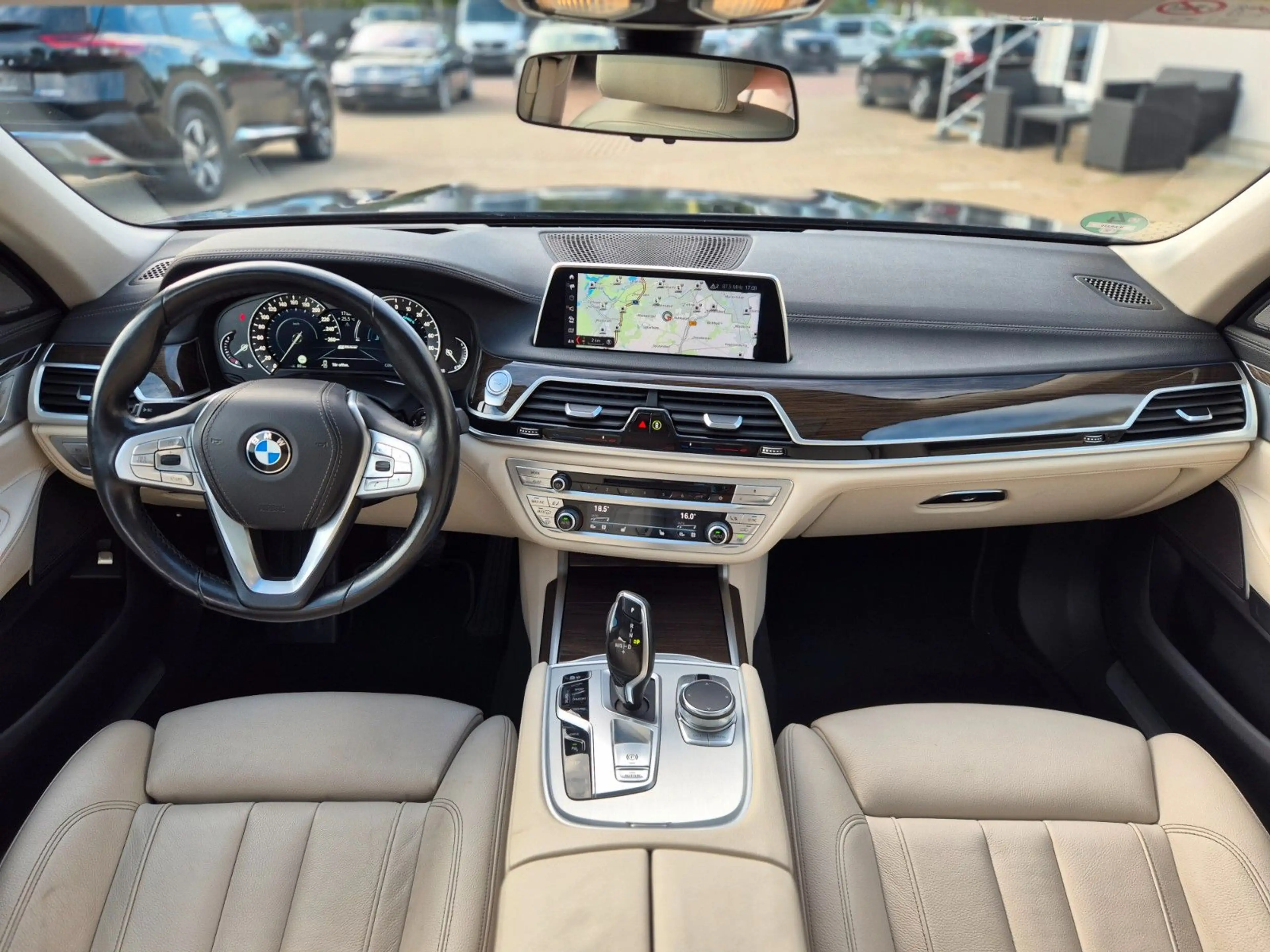 BMW 740 Le iPerformance Display Key/ Massage/ 4-Zonen — photo 14