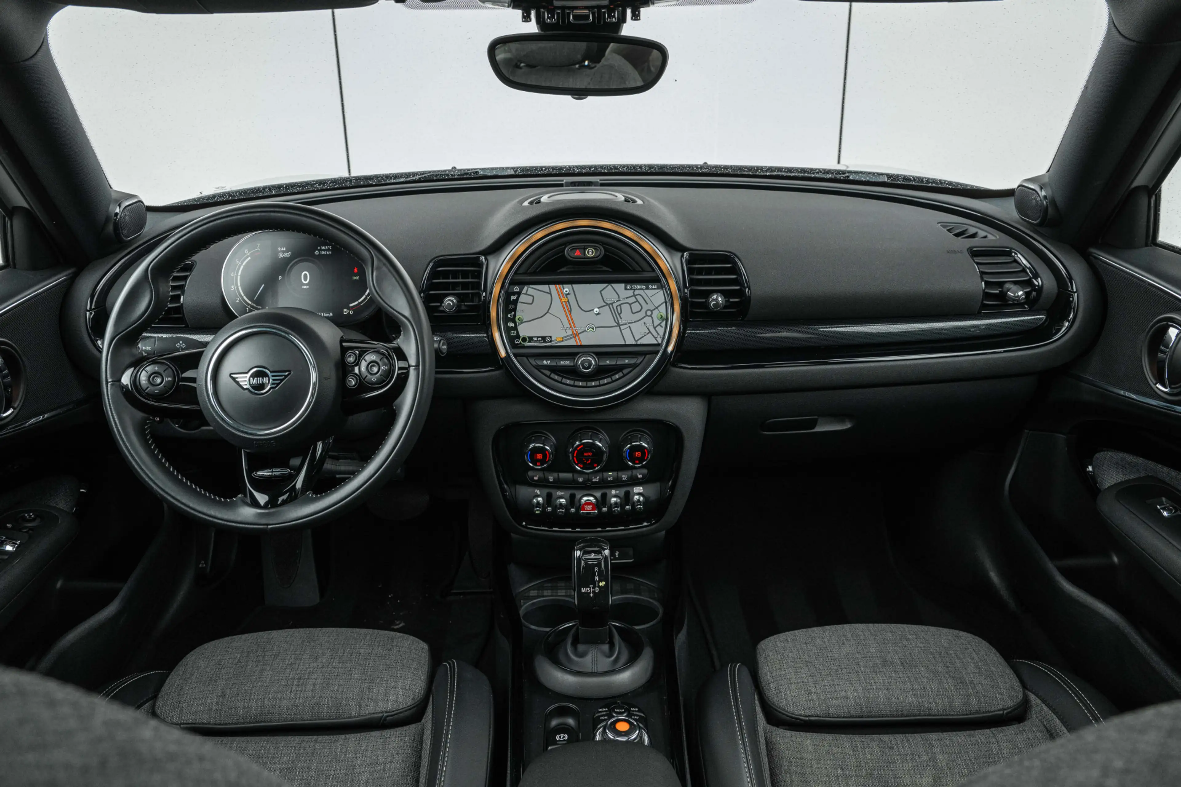 MINI Cooper Clubman Automaat / Panoramadak / Comfortstoelen / Comfort — photo 3