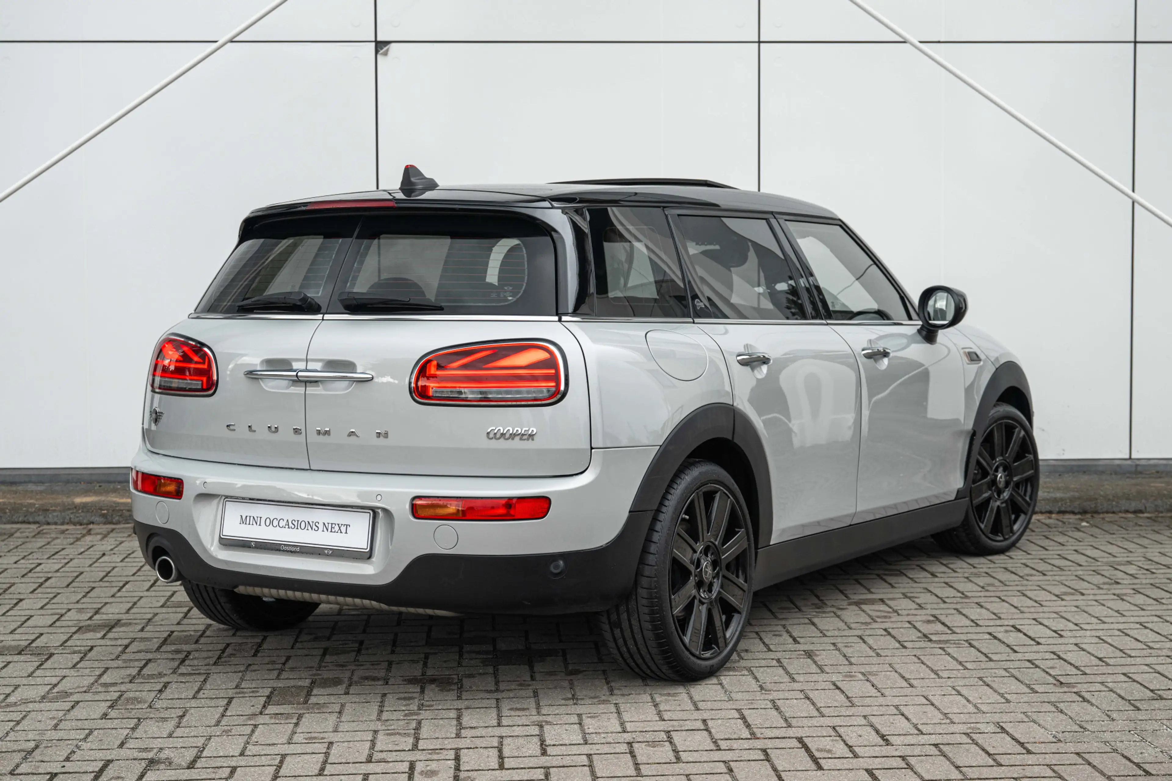 MINI Cooper Clubman Automaat / Panoramadak / Comfortstoelen / Comfort — photo 2