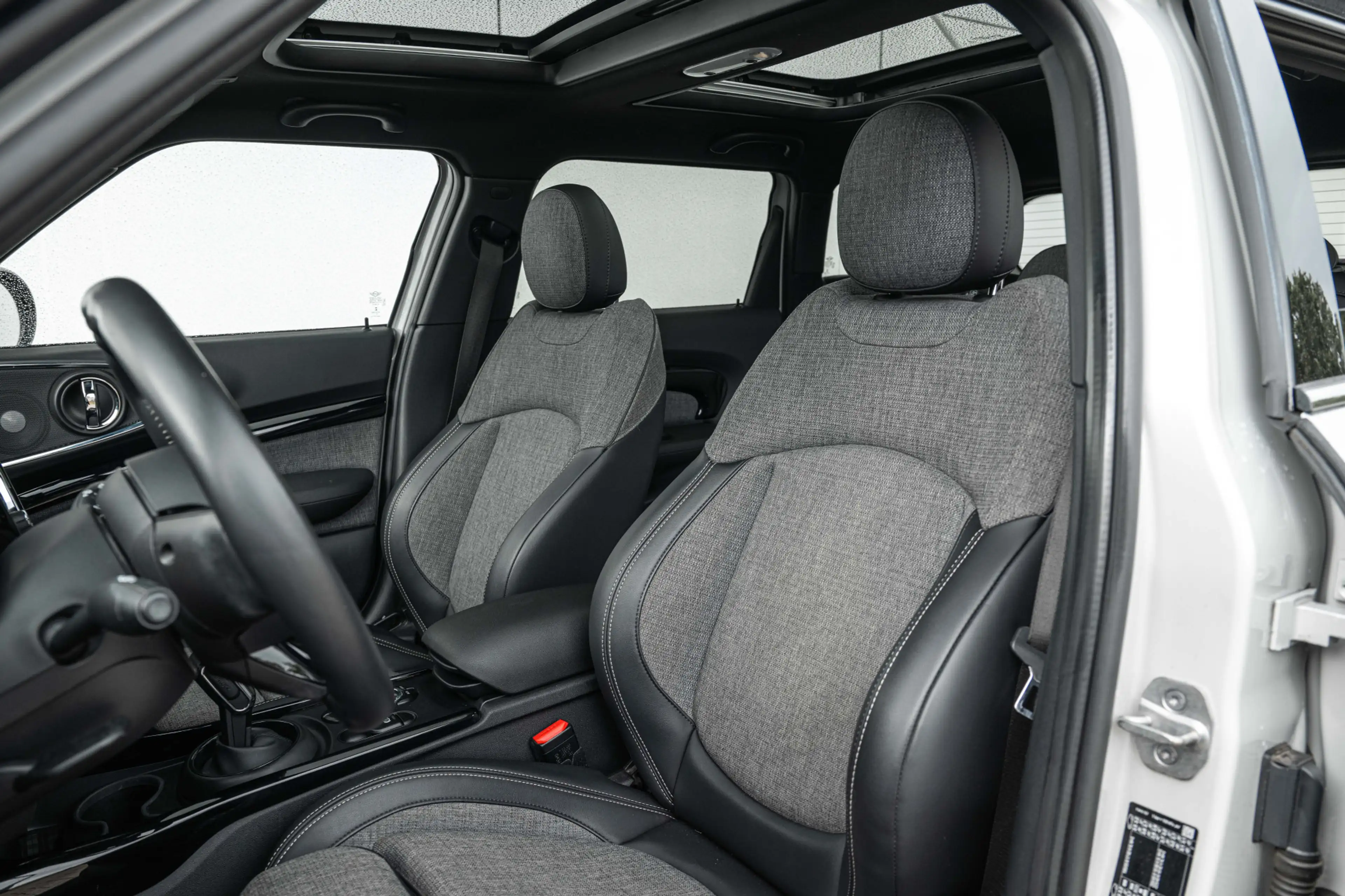 MINI Cooper Clubman Automaat / Panoramadak / Comfortstoelen / Comfort — photo 4