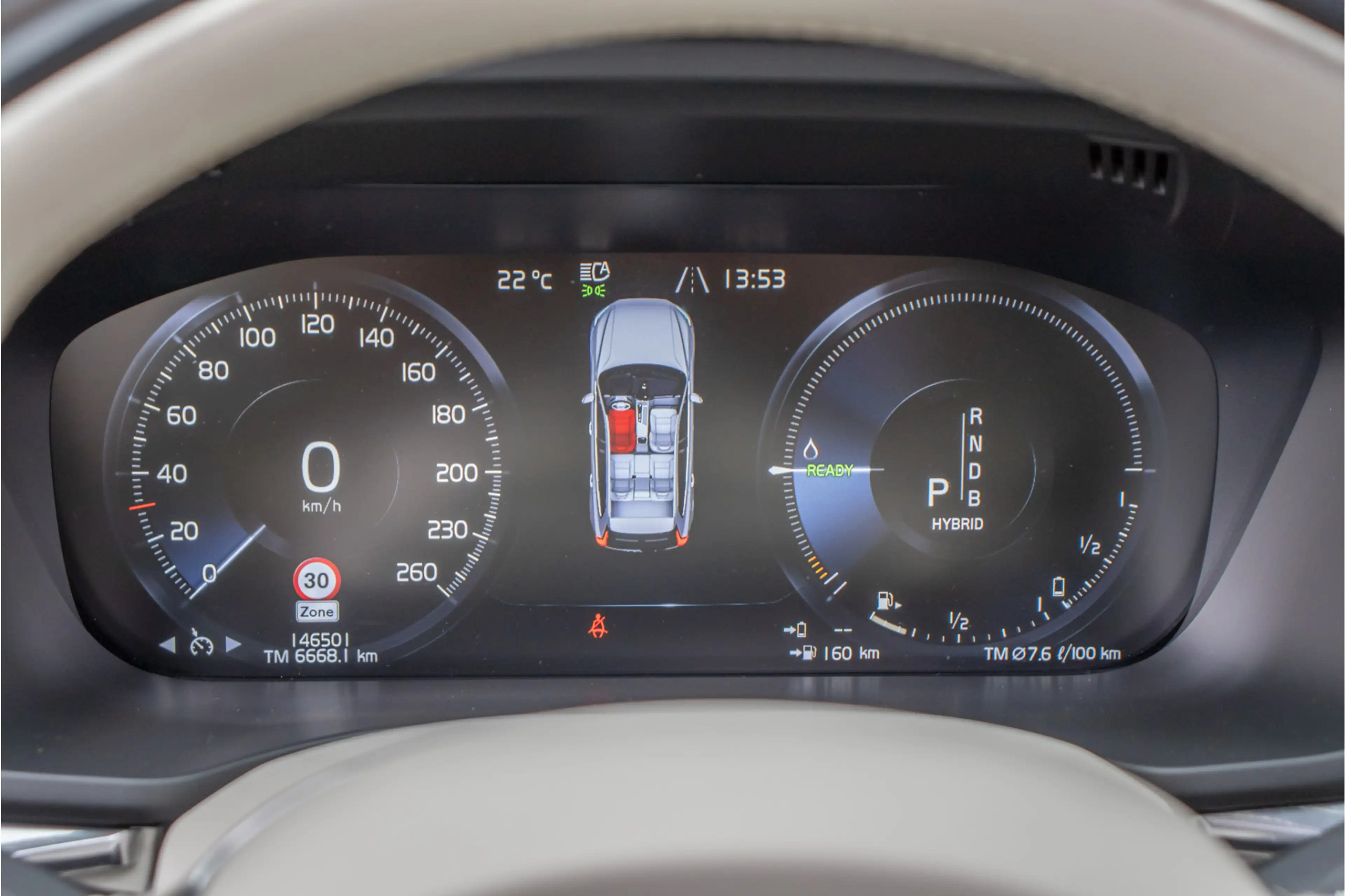 Volvo XC60 T8 Twin Engine AWD Momentum, Leder, Carplay, Trekh — photo 4