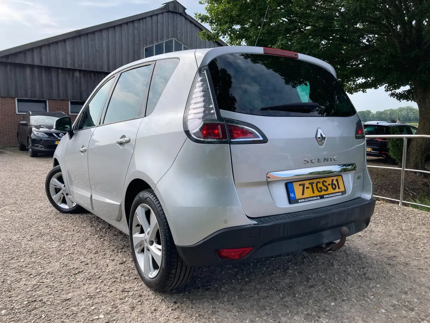 Renault Scenic Xmod 1.5 dCi | Cruise + Clima + Navi nu € 4.975,-! Grijs - 2