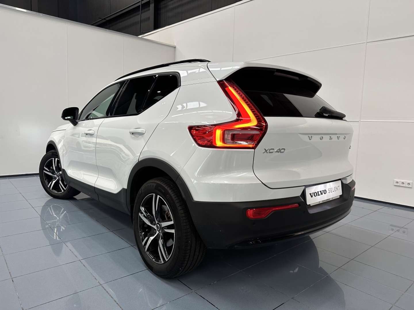 Volvo XC40 B3 Plus -  - Joinsteer - #2