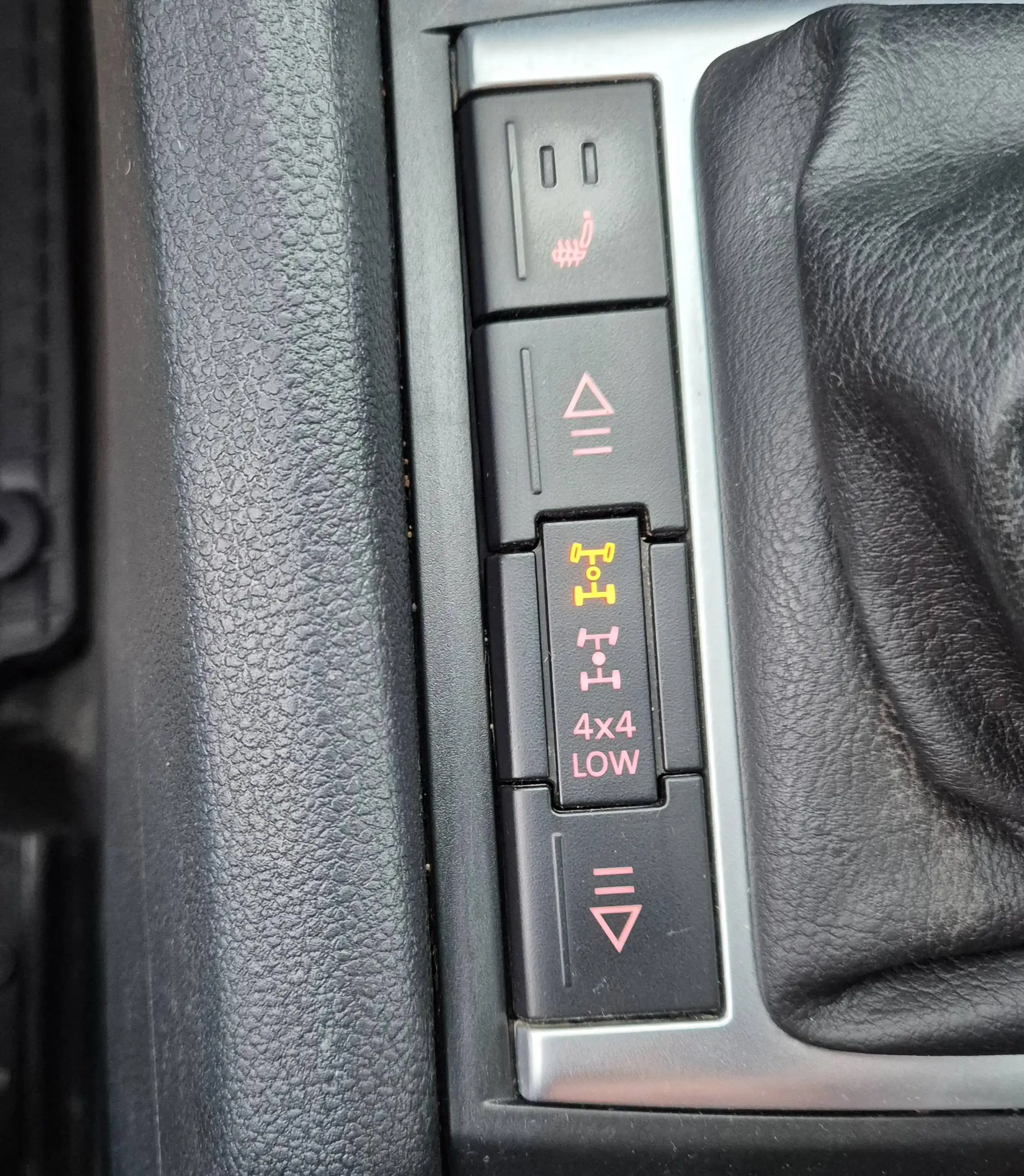 Volkswagen Amarok DoubleCab 4Motion, V6 TDI 4Motion mit MwsT. *NEUER MOTOR* — photo 10