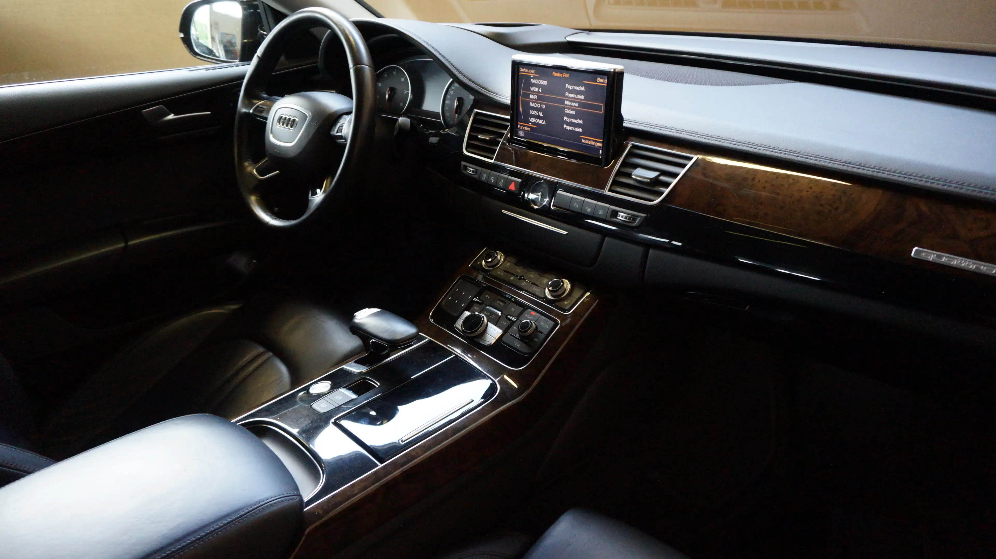 Audi A8 3.0 TFSI quattro Lang Pro Line+ — photo 15