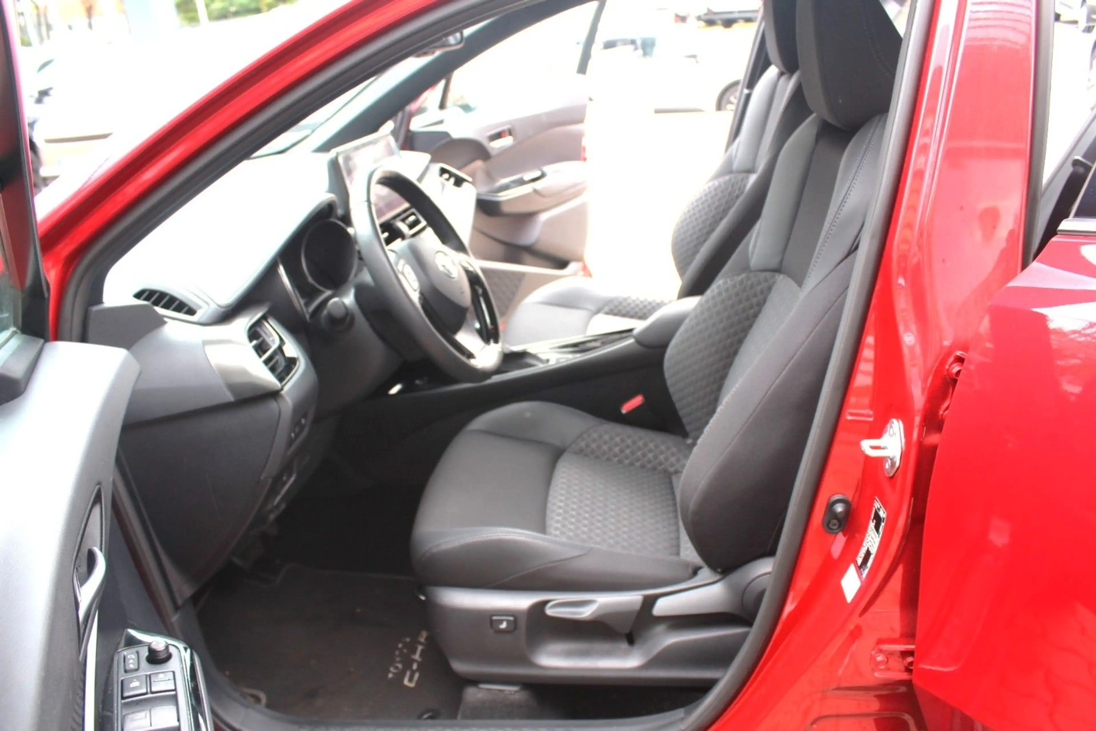 Toyota C-HR Hybrid Team D*LED*PDC*KAMERA*SHZ*NAVI*1HAND — photo 12