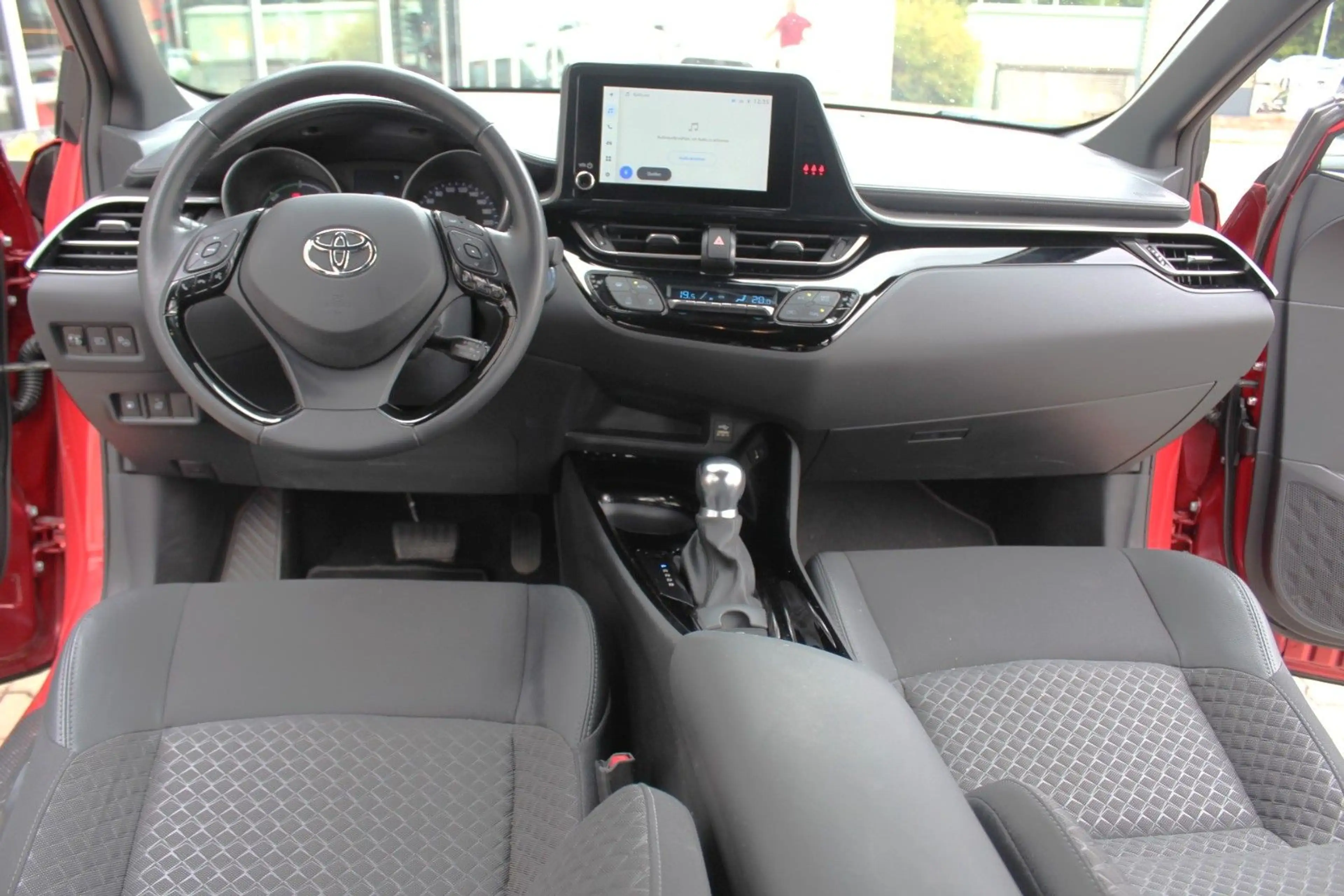 Toyota C-HR Hybrid Team D*LED*PDC*KAMERA*SHZ*NAVI*1HAND — photo 15