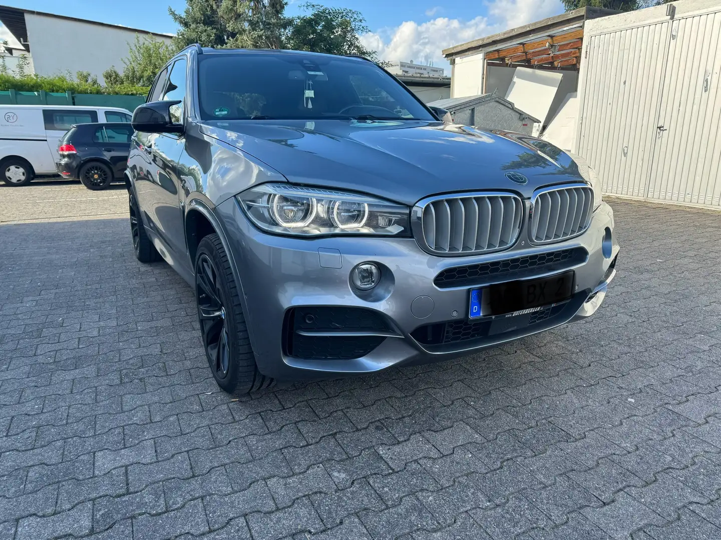 BMW X5 M M50 d Grau - 2