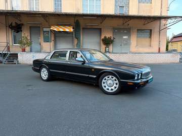 4.0 Super V8 *MwSt. / LWB / Voll*