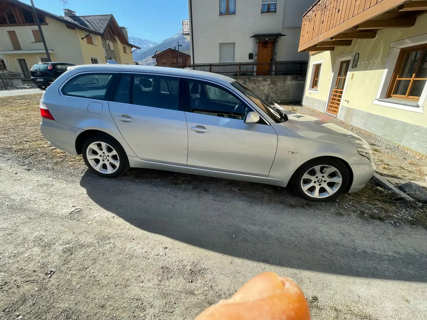 BMW 530 530d Touring Futura xdrive - 2