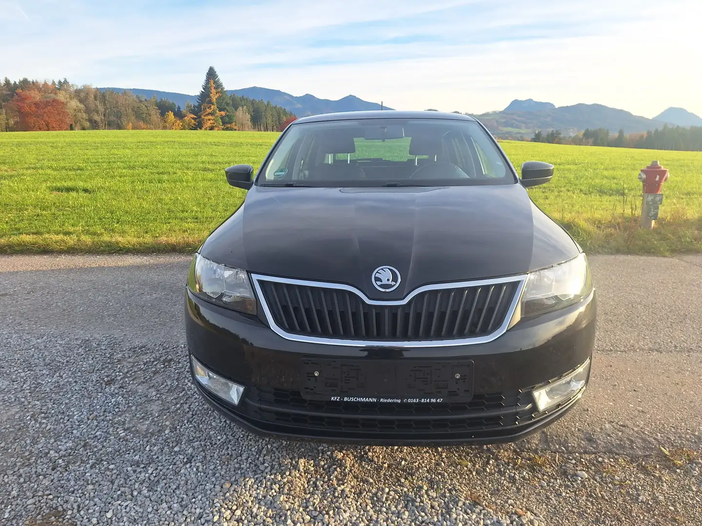 Skoda Rapid/Spaceback Elegance 1,2 TSI, Klima, SH, AHK,1-Hand,TÜV-neu Schwarz - 2