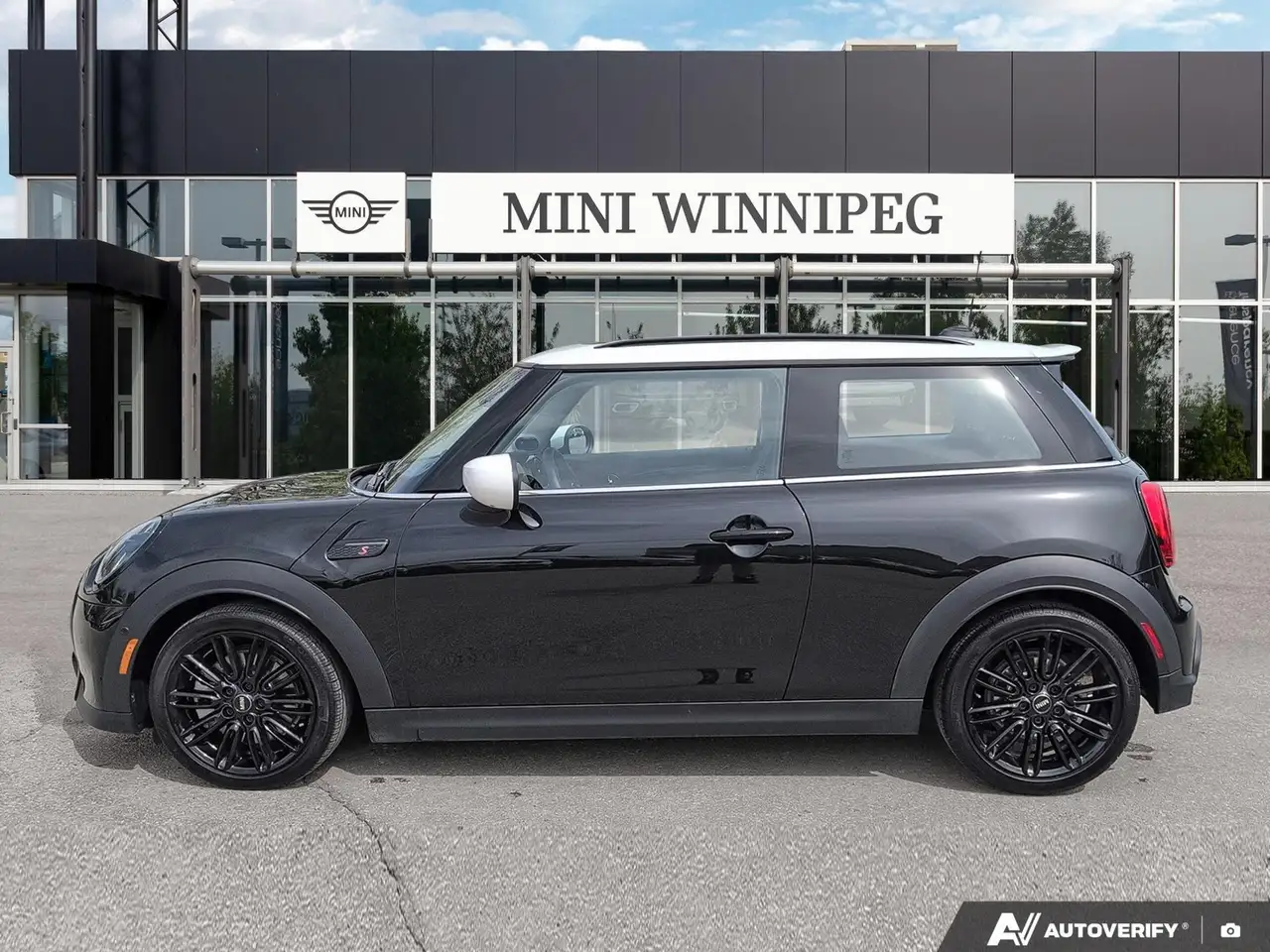 MINI 3 Door снимка MINI 3 Door