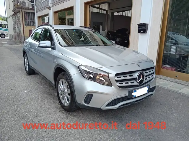 Mercedes-Benz GLA 180 GLA-X156 *STUPENDA*