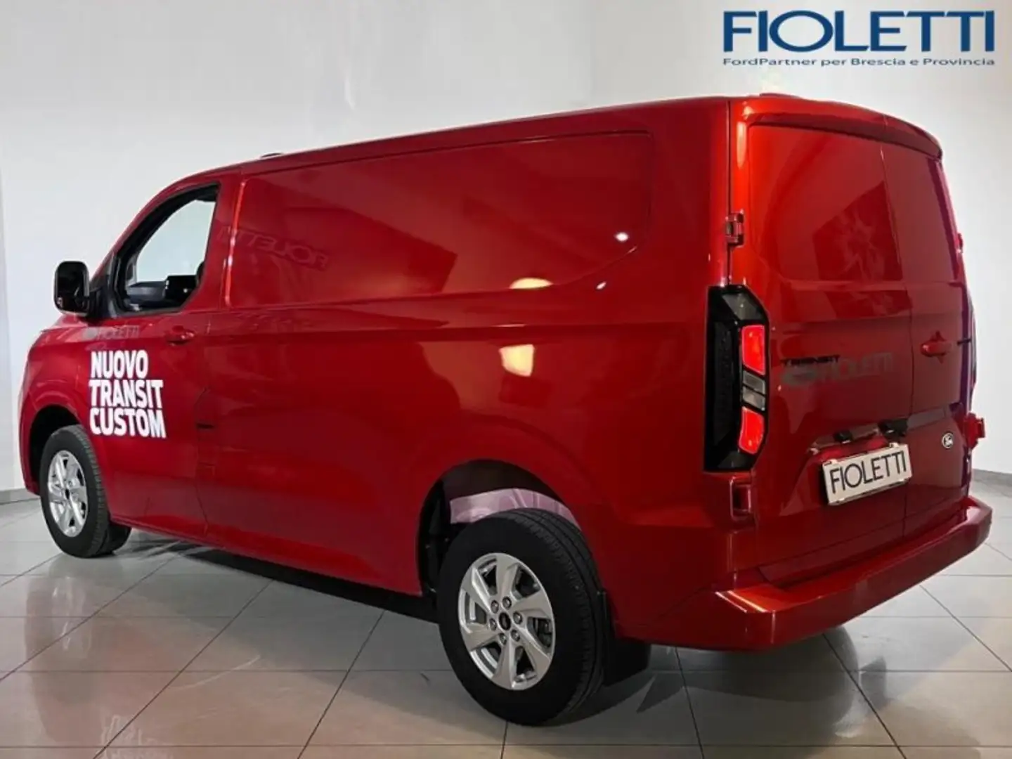 Ford Transit Custom Nuovo Custom Transit Van Titanium 2.0 Ecoblue 136 Rosso - 2