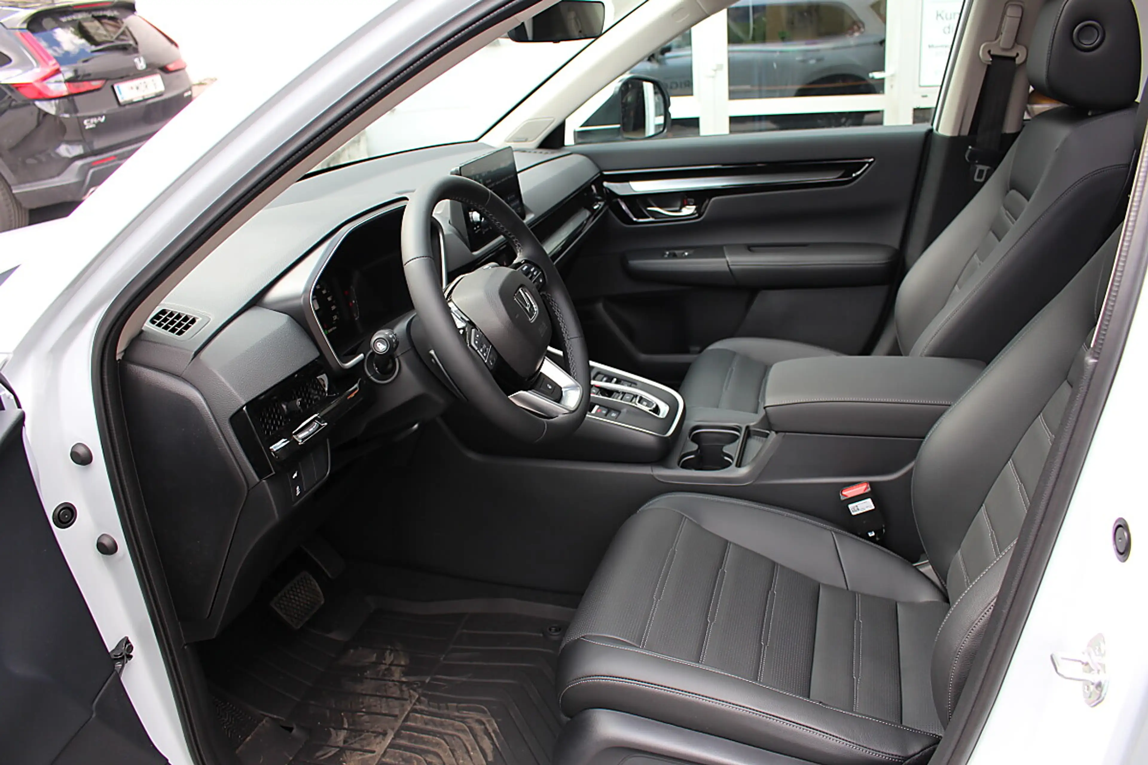 Honda CR-V 2,0 i-MMD e:HEV Advance AWD Aut. — photo 10