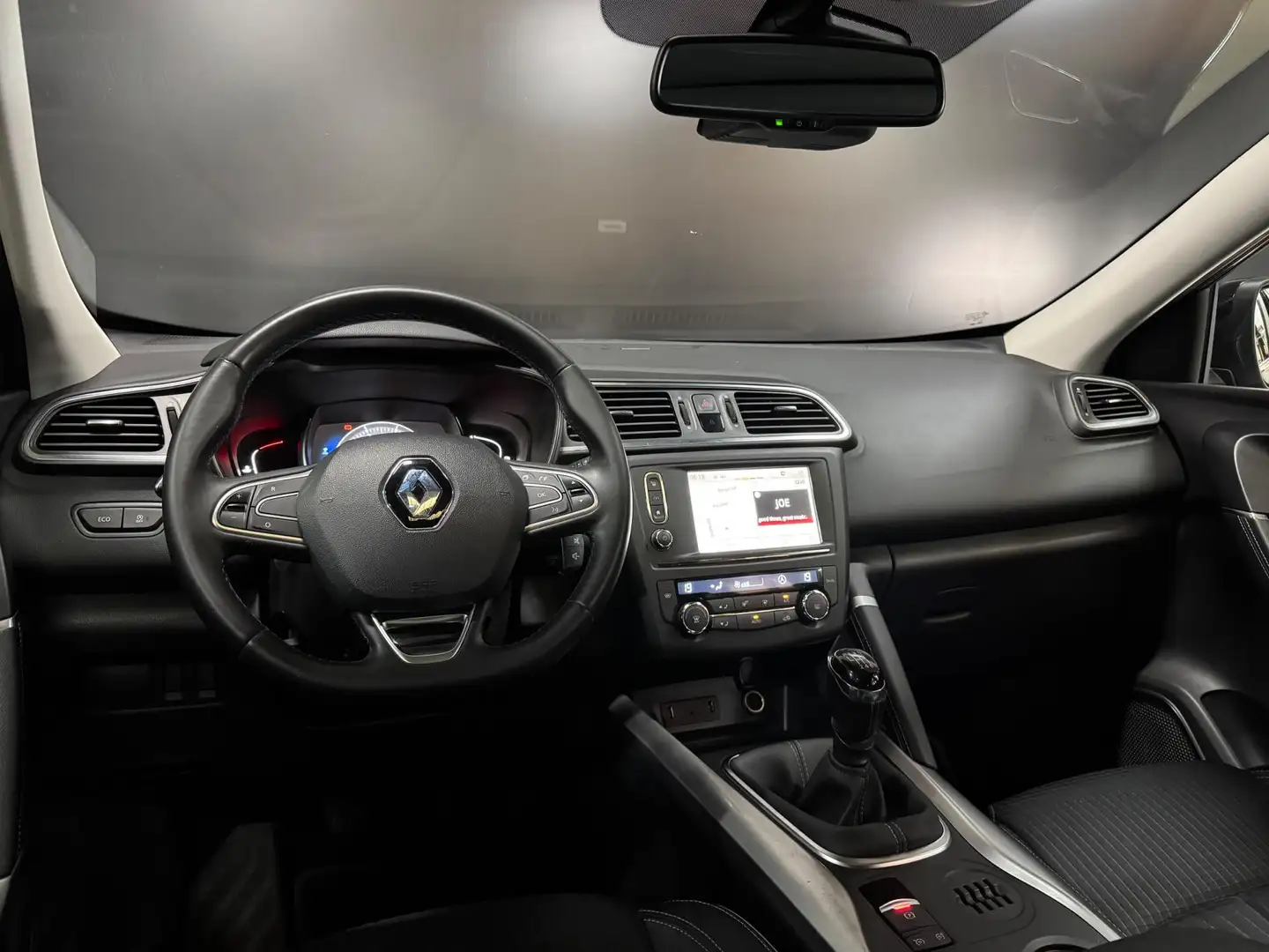 Renault Kadjar 1.2 TCe 131PK Bose, Pano, Camera, Navi, 19"Velg, C Grijs - 2