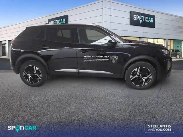 Peugeot 2008 view 4
