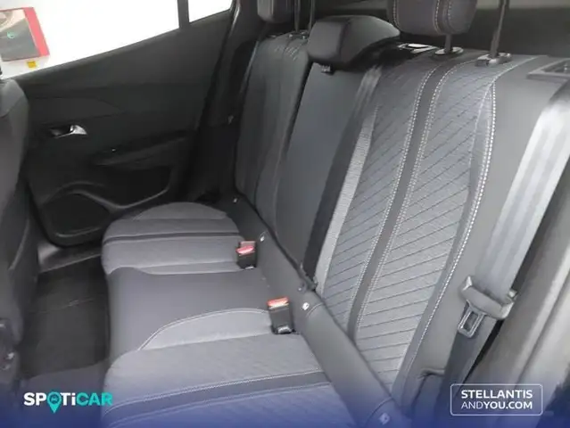 Peugeot 2008 view 10
