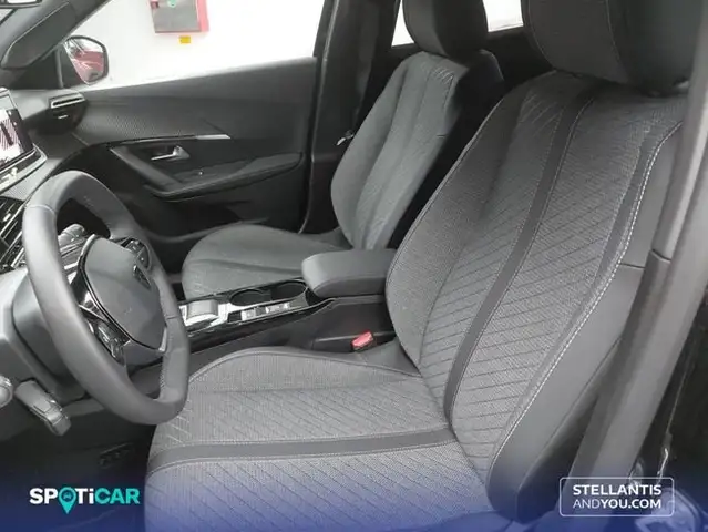 Peugeot 2008 view 9