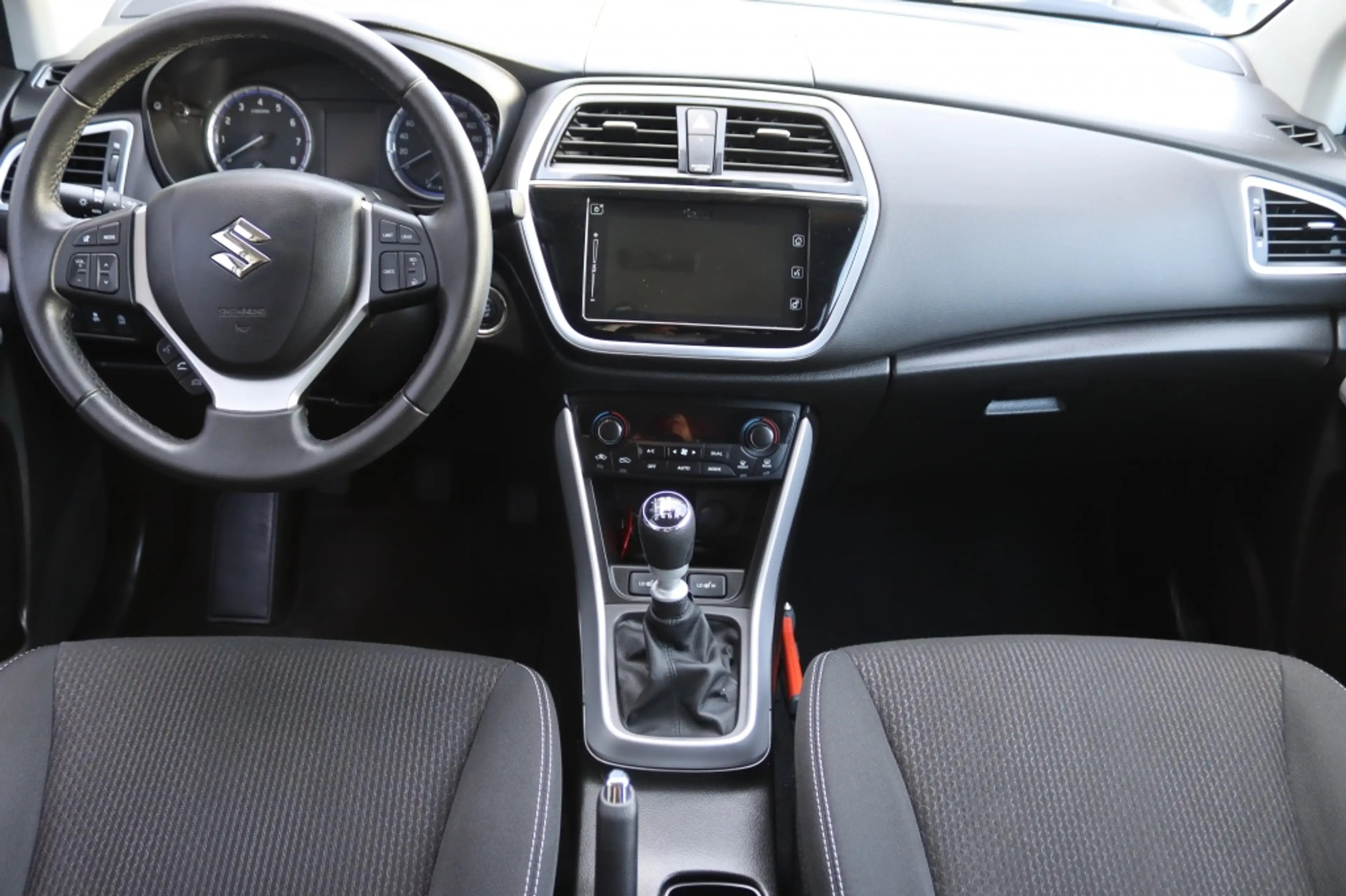 Suzuki S-Cross 1.4 BoosterJet |Cam|PDC|Trekhaak|Winterpakket|Rijk — photo 12