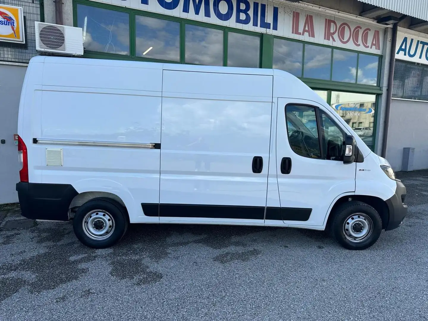 Fiat Ducato 35 2.3 Mjt 140CV AT9 PM-TM Furgone Weiß - 2