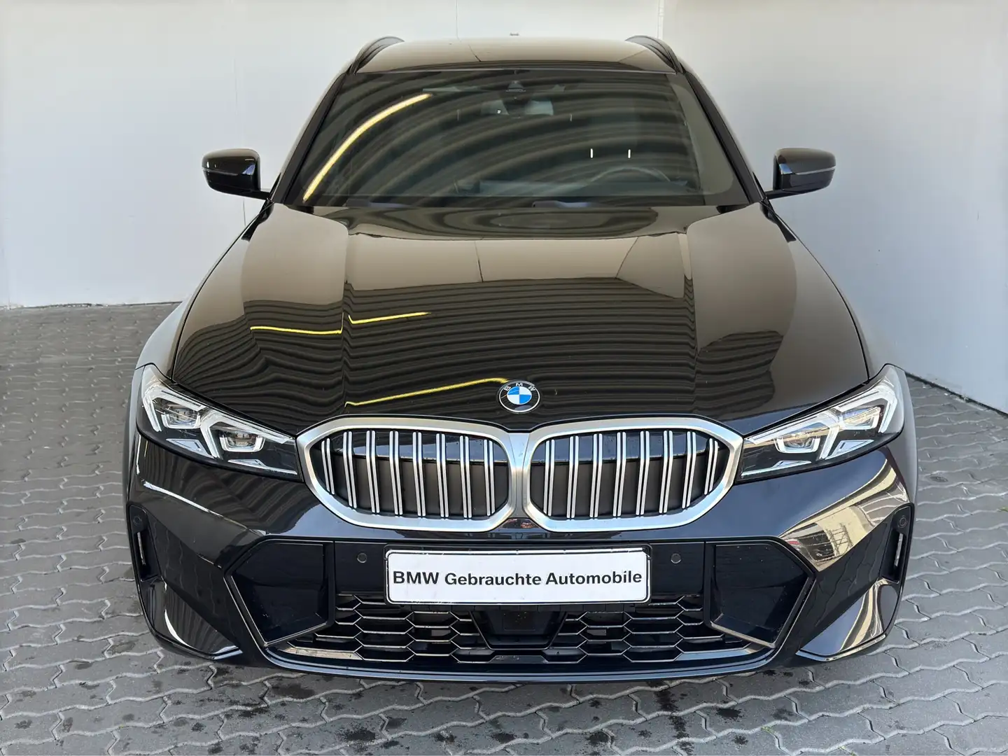 BMW 318 iA Tour. M Sport LiveCock.ACC.Keyl.ParkAss.SH Negro - 1