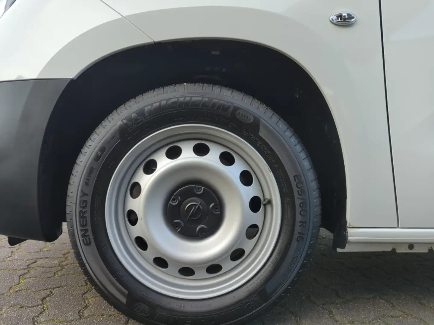 Opel Combo Cargo Edition XL 1.2 Turbo +Kamera+Klima+langer Ra Weiß - 2