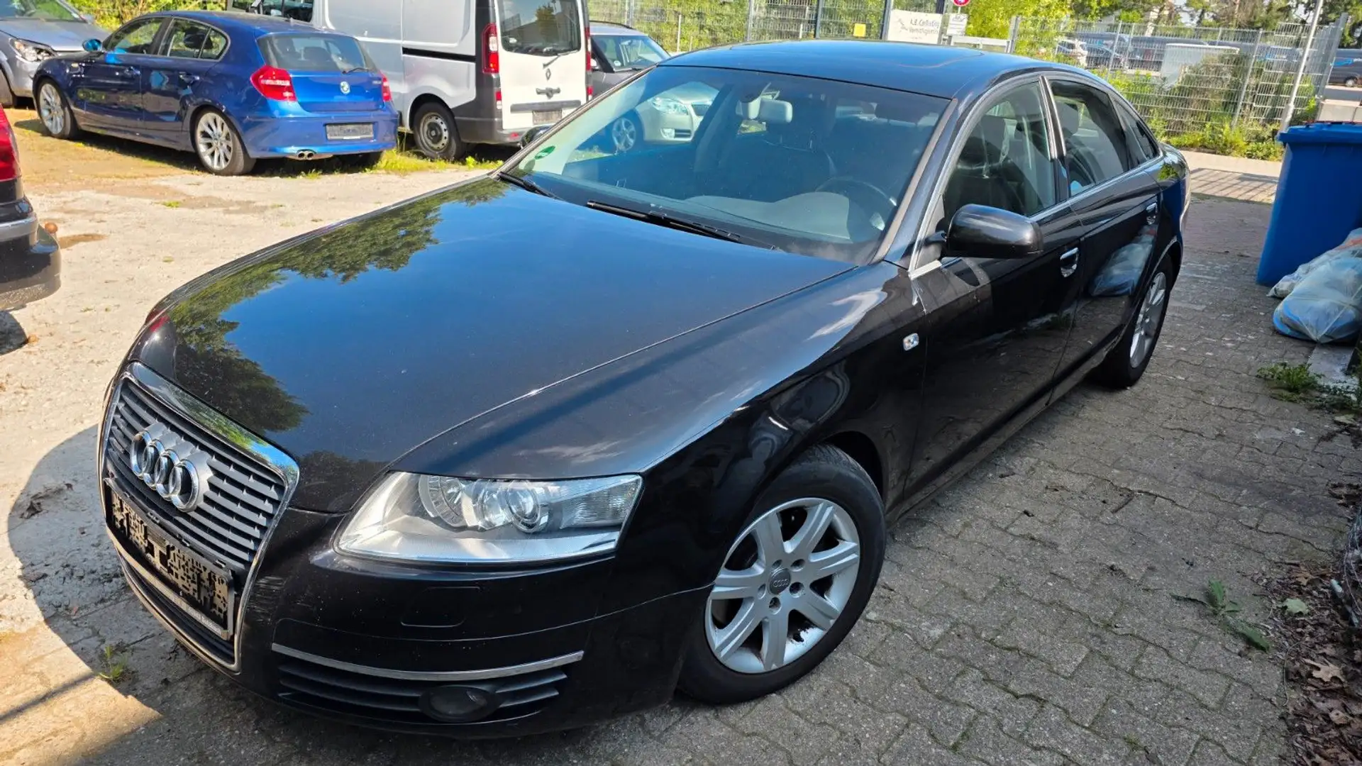 Audi A6 Lim. 3.2 FSI quattro Schwarz - 2
