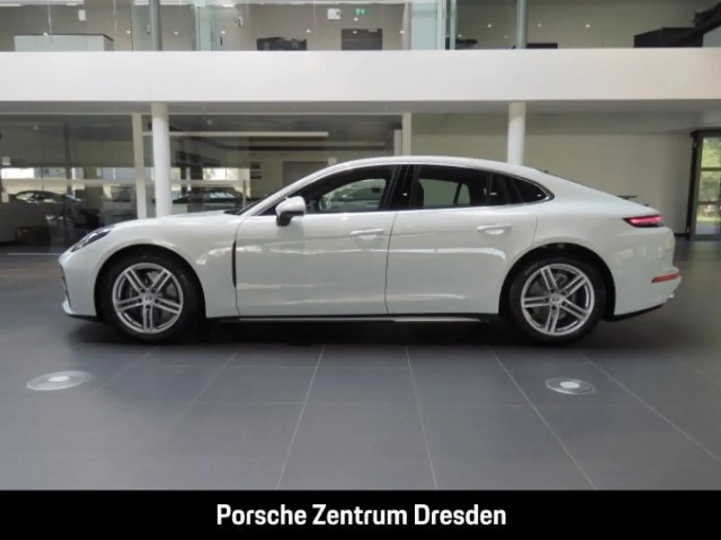 Porsche Panamera /Luftfederung/ PID/ HUD/ LED-Matrix/Pano Weiß - 2