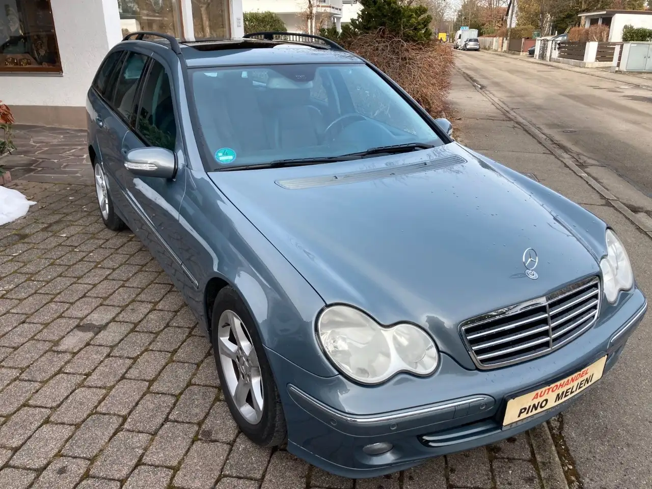 Mercedes-Benz C 230