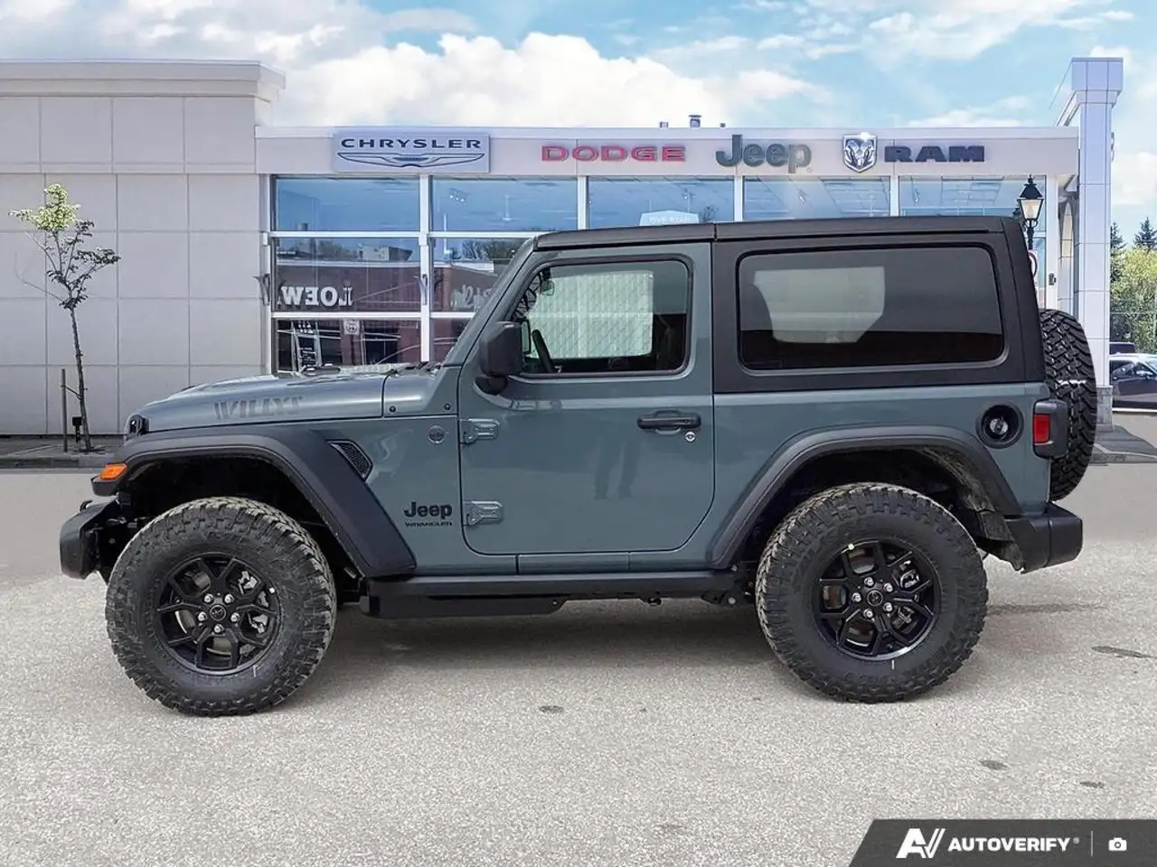 Jeep Wrangler photo Jeep Wrangler