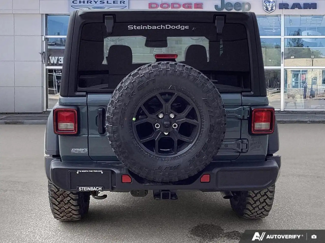 Jeep Wrangler photo Jeep Wrangler