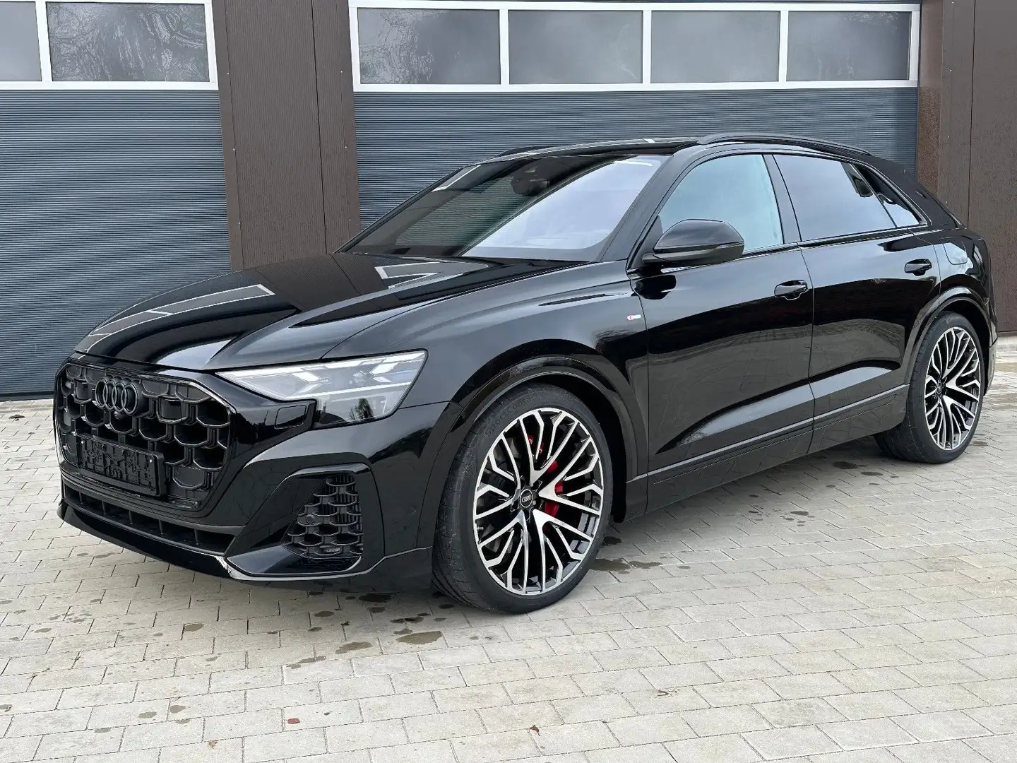 Audi Q8 SUV TFSIe qu. S-line MASSAGE LASER OLED Schwarz - 1