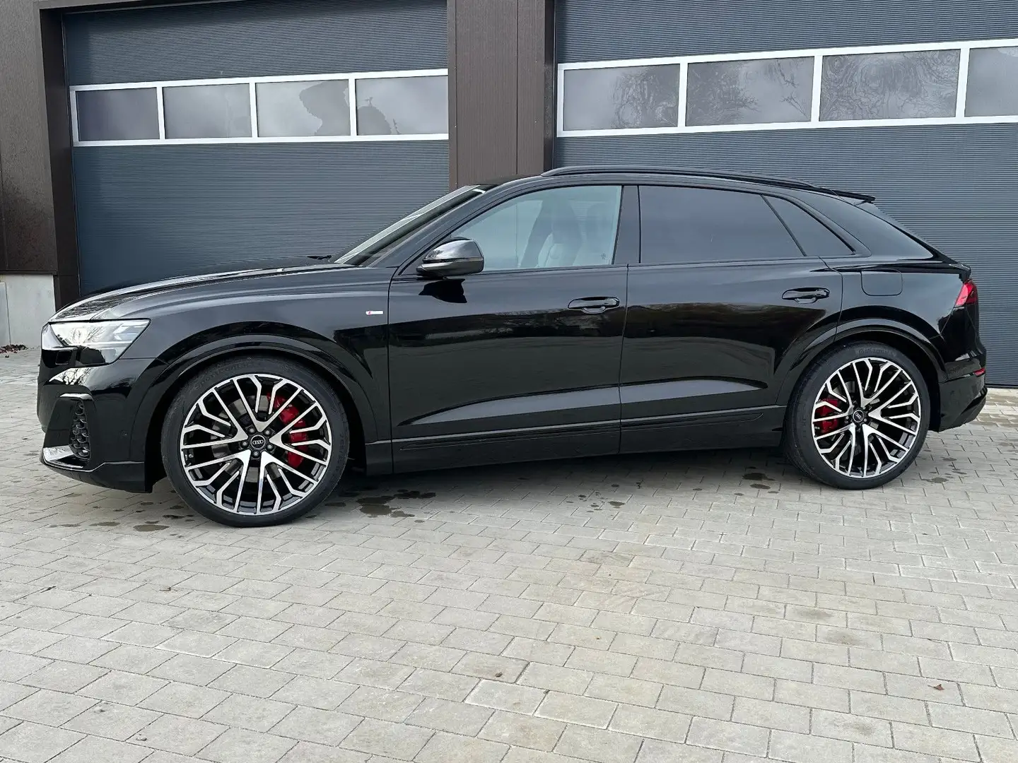 Audi Q8 SUV TFSIe qu. S-line MASSAGE LASER OLED Schwarz - 2