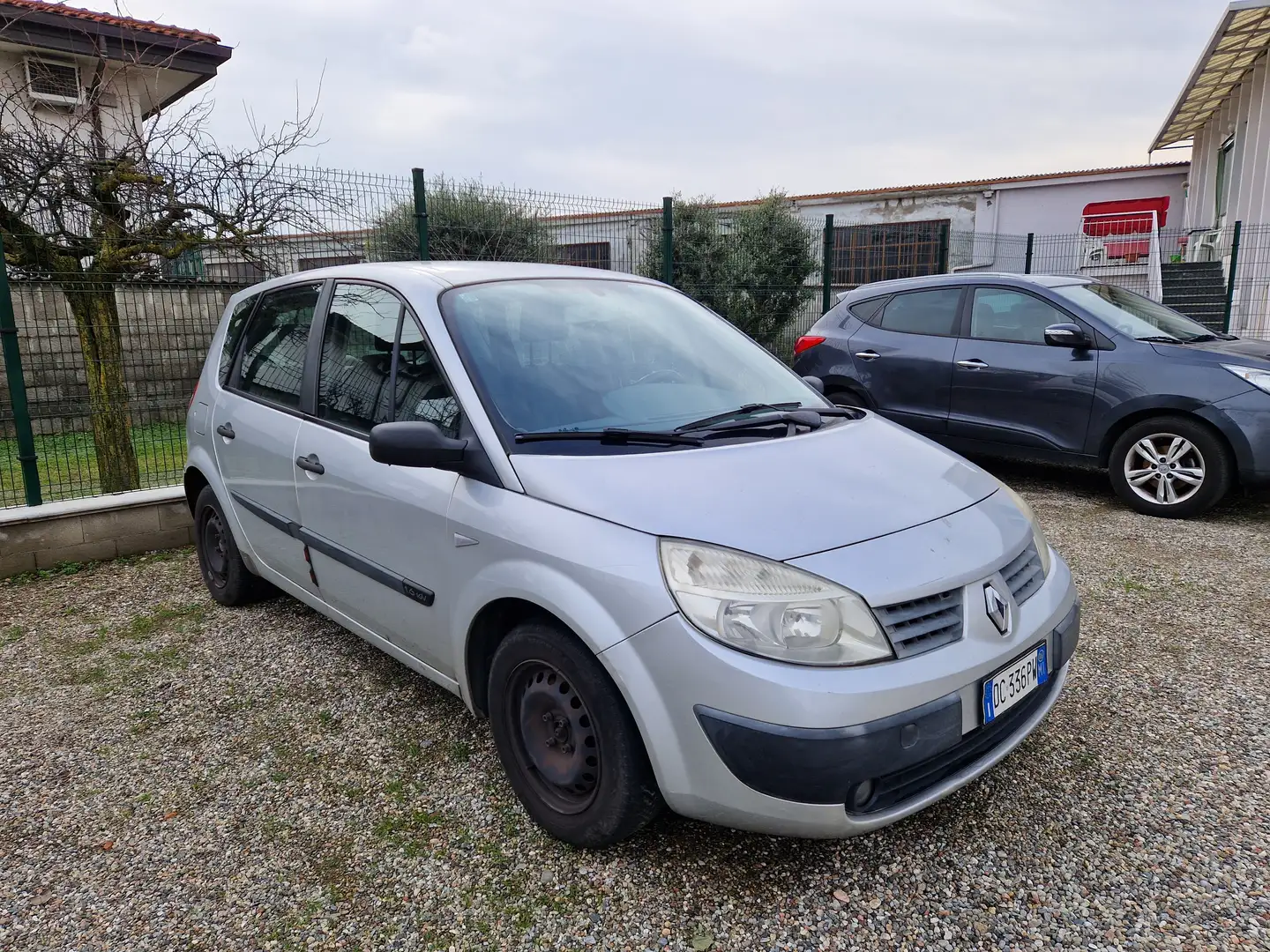 Renault Scenic Scenic 1.6 16v Pack (authentique) Gpl 105cv Gümüş rengi - 1