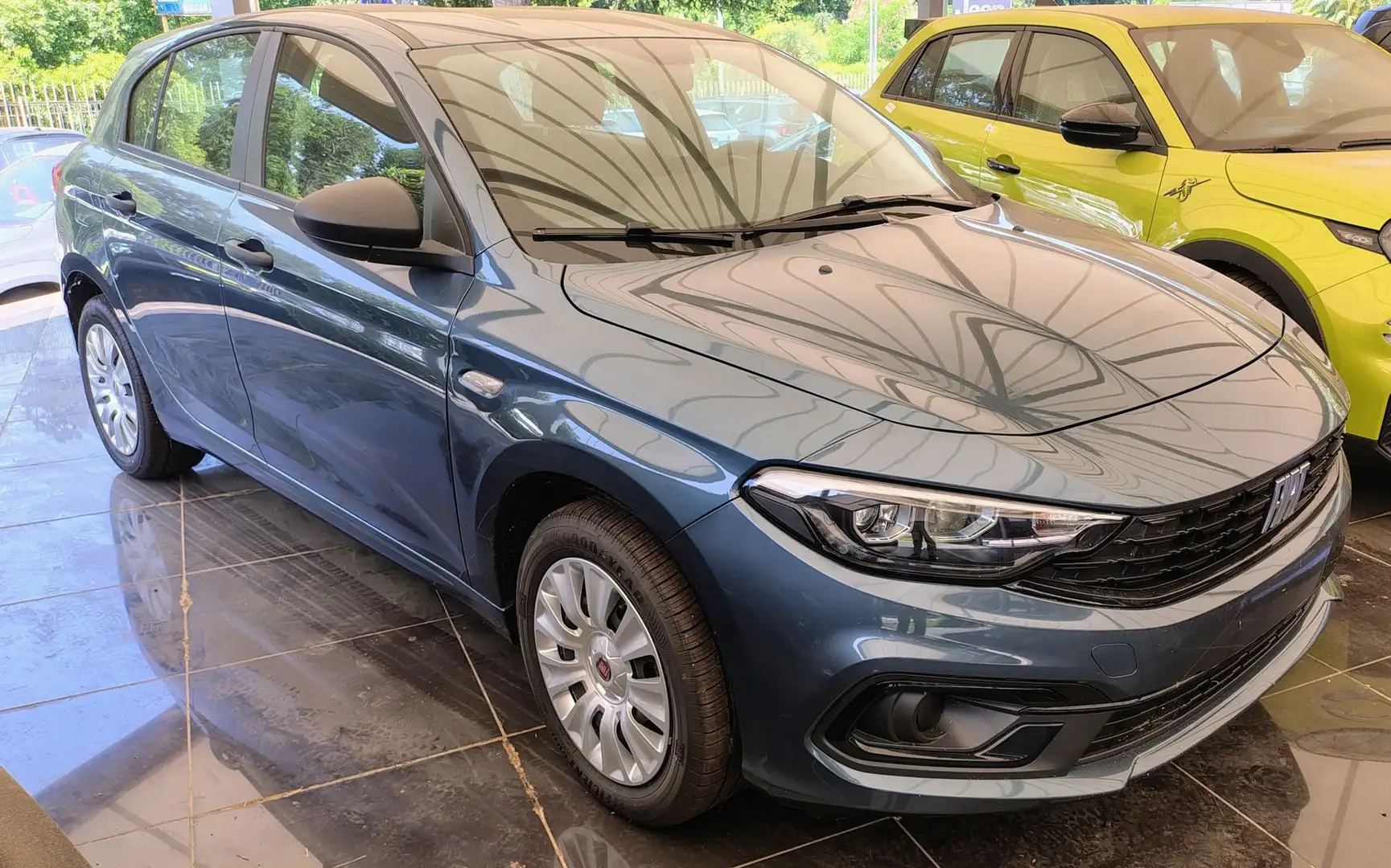 Fiat Tipo 1.5 Hybrid DCT 5 porte Blu/Azzurro - 2