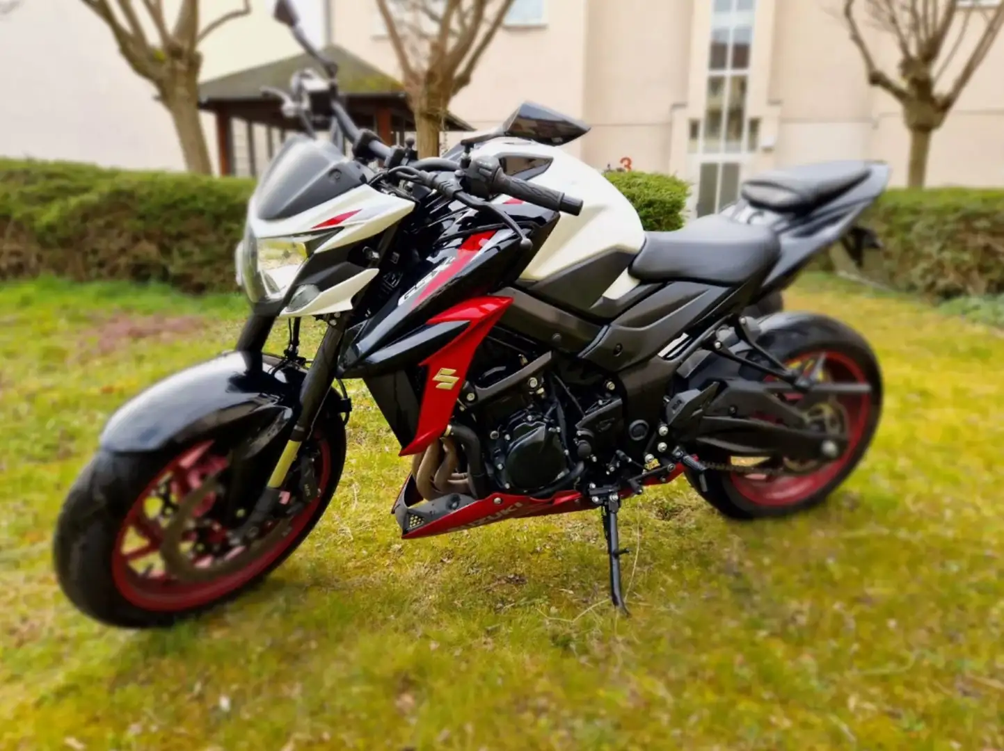 Suzuki GSX-S 750 Zwart - 2
