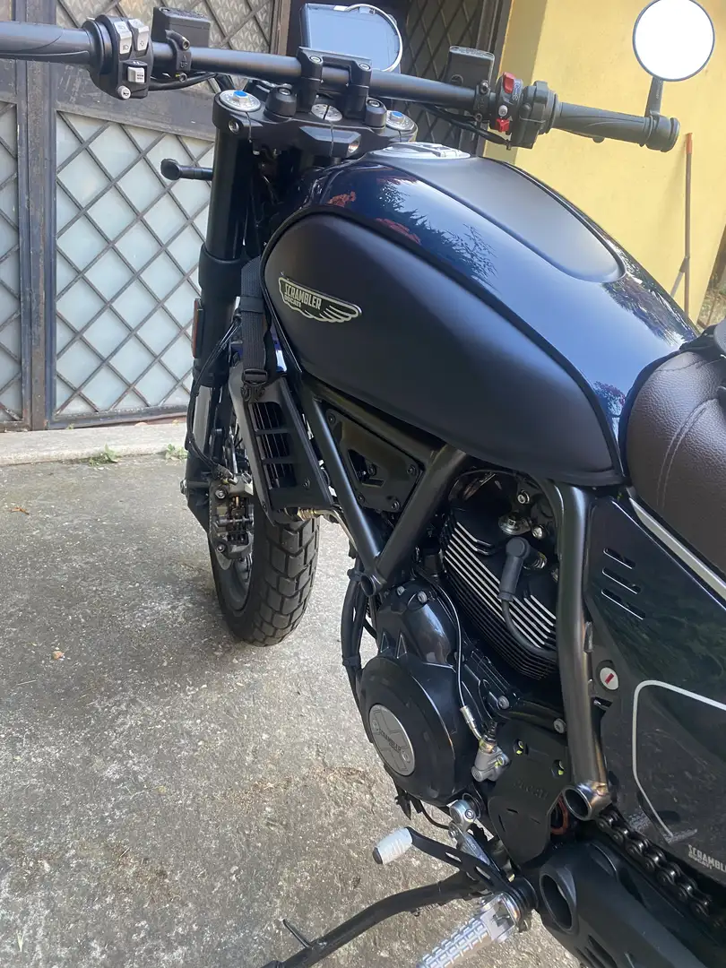 Ducati Scrambler NIGHT SHIFT - 2