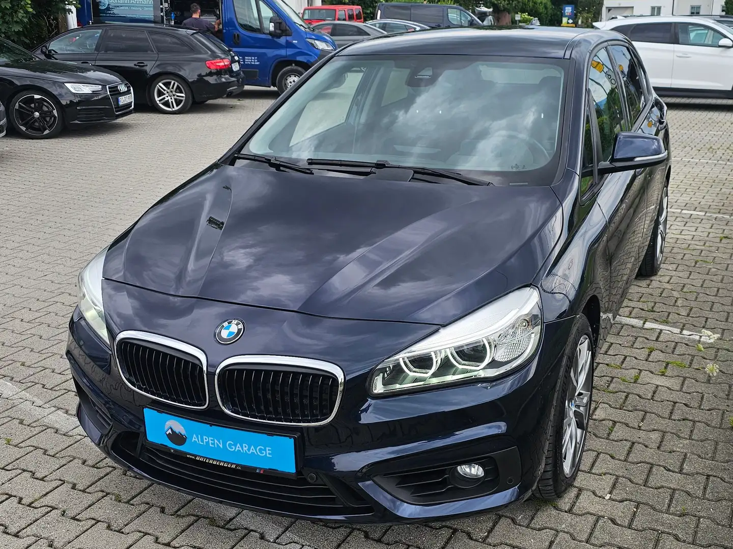 BMW 225 225i*Active*Tourer*Aut.*HUD*AHK*LED*NAVI*El.Sitze* Bleu - 1