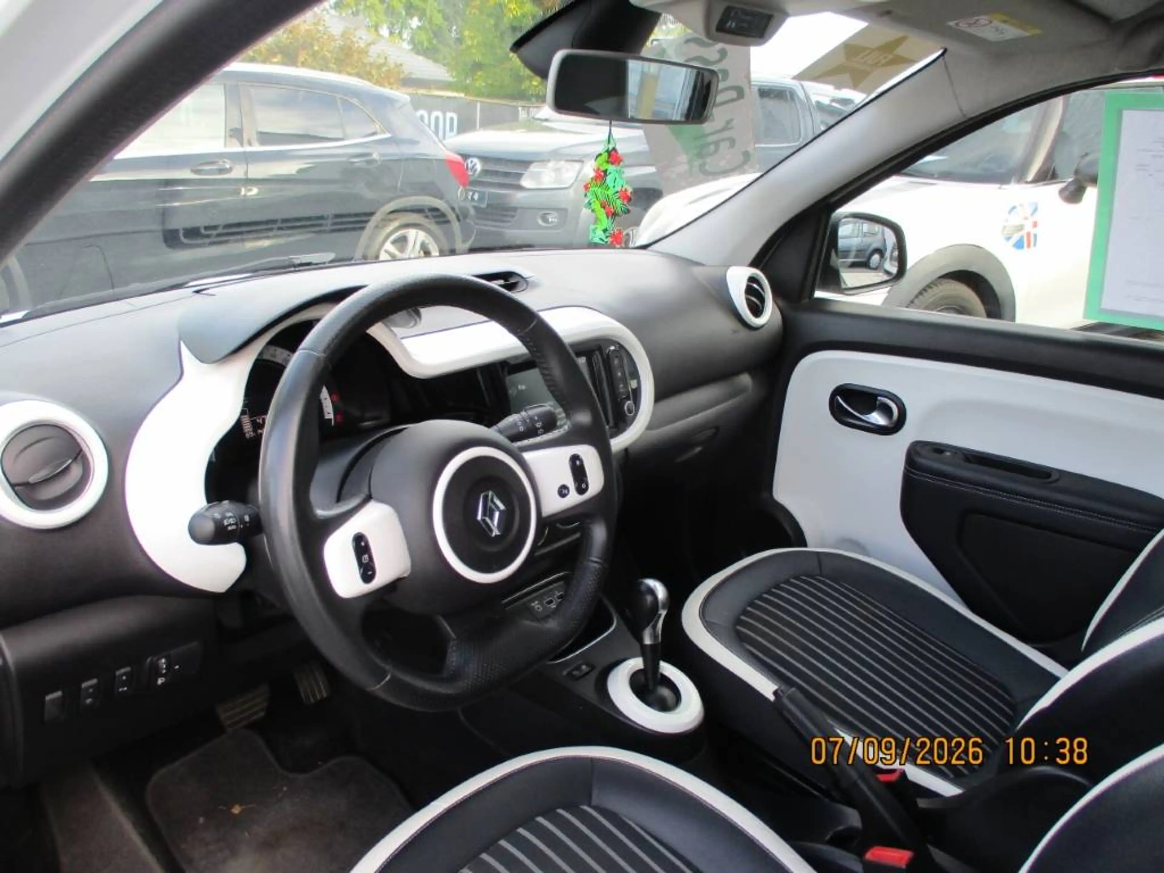 Renault Twingo e-Twingo 24 kWh R80 ZE Techno LIMITED EDITION FULL OPTION ELECTRIC — photo 12
