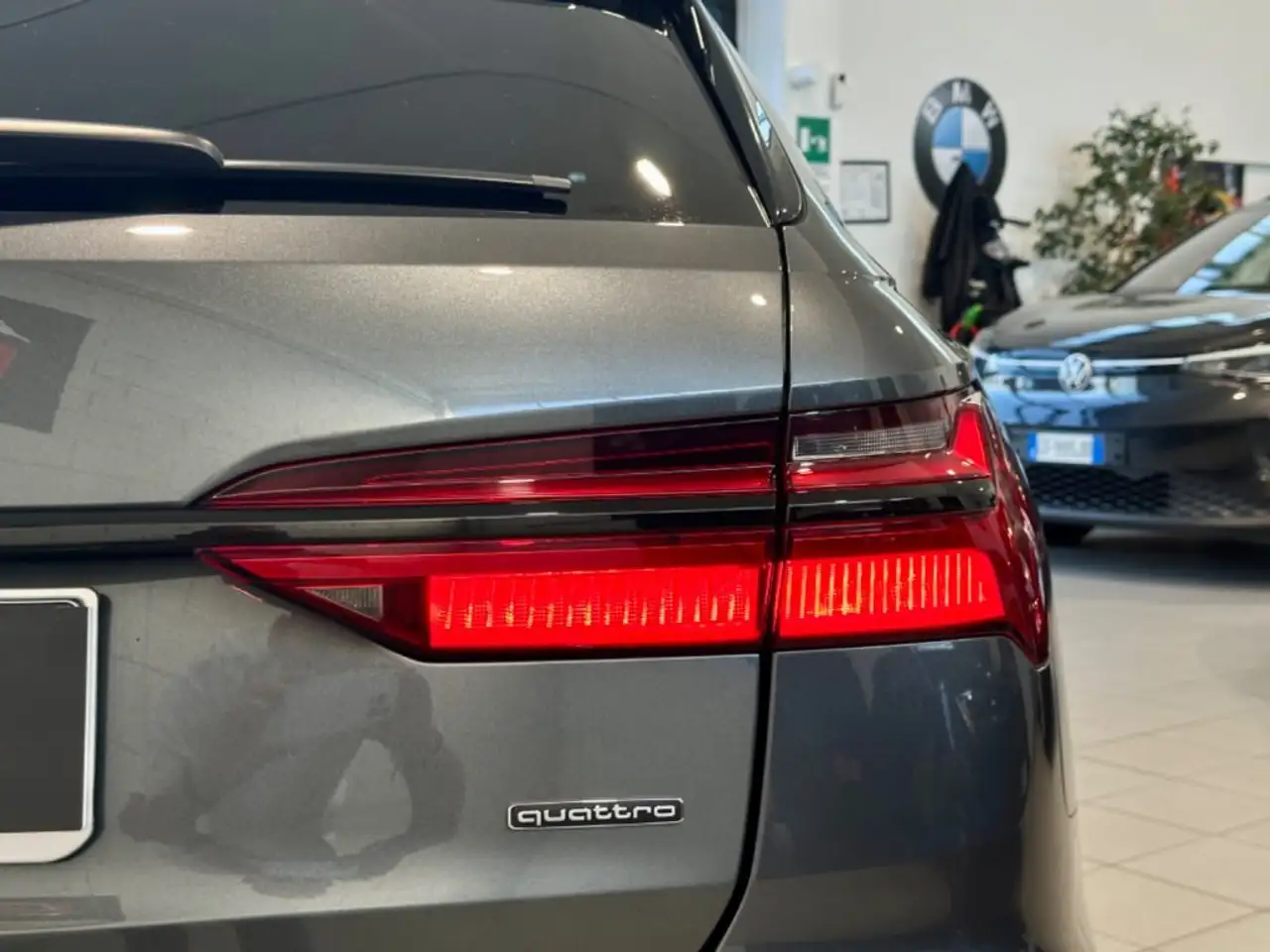 Audi A6 Avant 45 3.0 TDI quattro ultra S tronic *S-LINE* 8