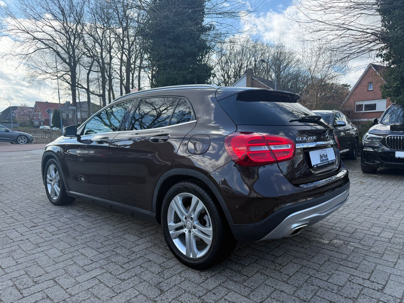 Mercedes-Benz GLA 200 *LED*XENON*SHZ*PDC*NAVI* — photo 11