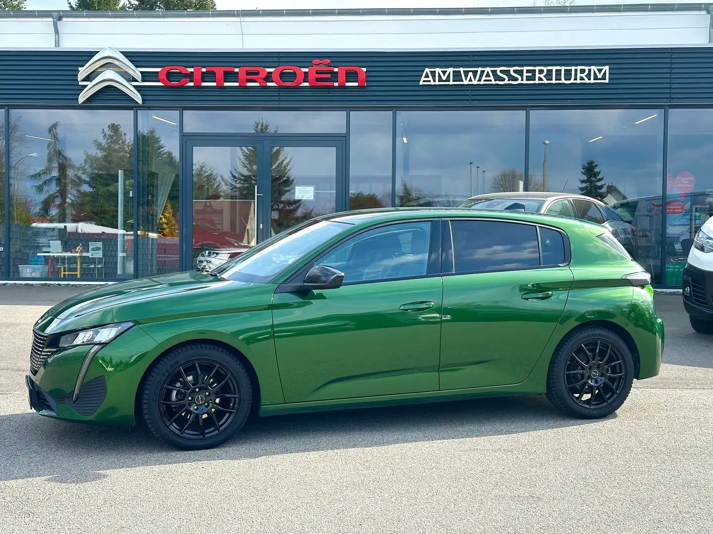 Peugeot 308 Allure Pack PureTech 130 EAT8 Grün - 1
