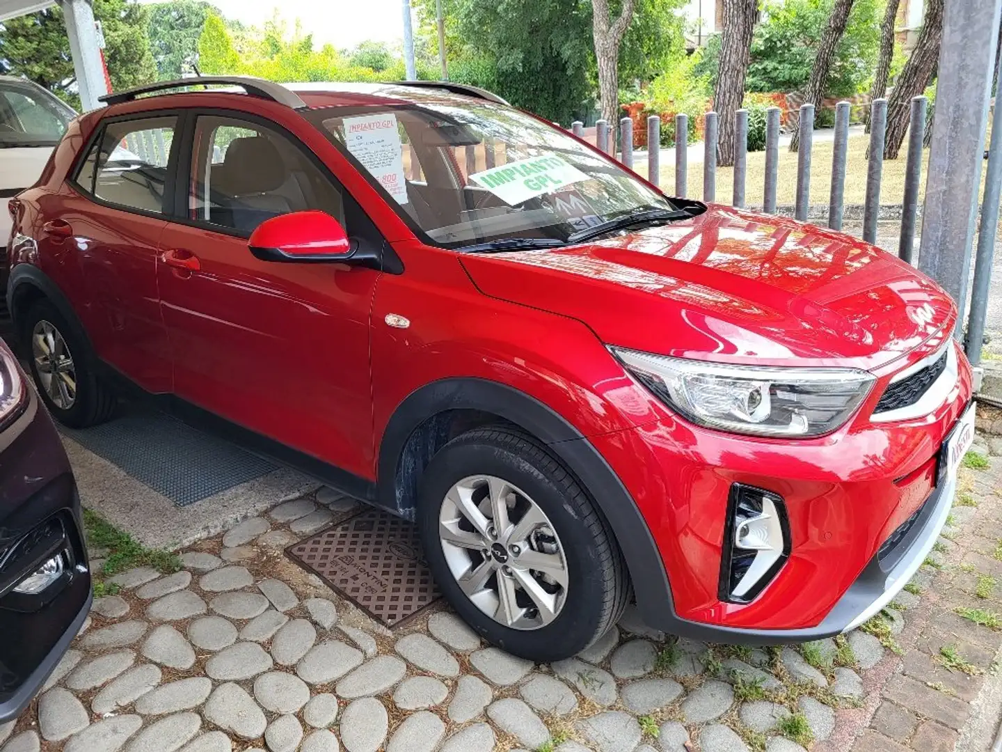 Kia Stonic Stonic 1.2 dpi Urban gpl 82cv - OK NEOPATENTATI Rosso - 1