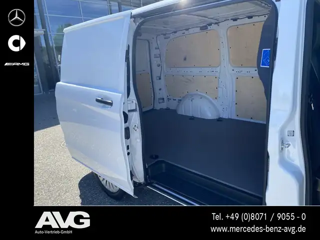 Mercedes-Benz Vito view 9