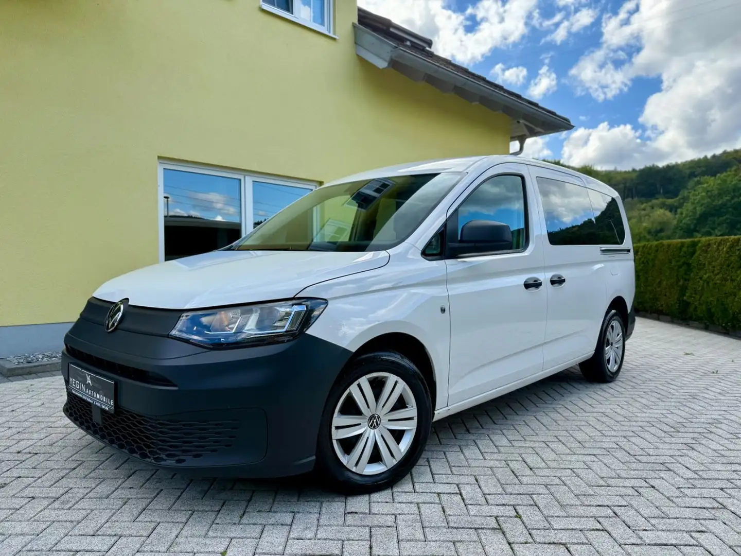 Volkswagen Caddy 2.0 TDI Maxi Standheizung-5Sitzer-AHK Weiß - 2